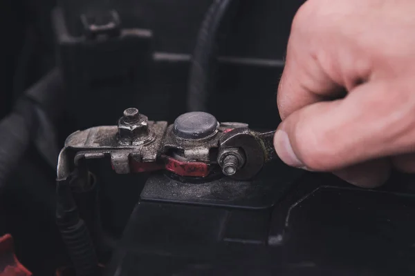 DIY vs. Professional Car Battery Replacement: What’s the Best Option?